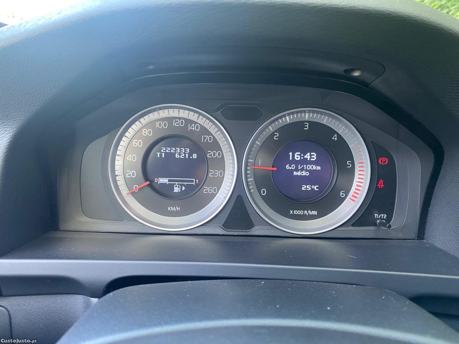 Volvo S60 Momentum — fotografia 9