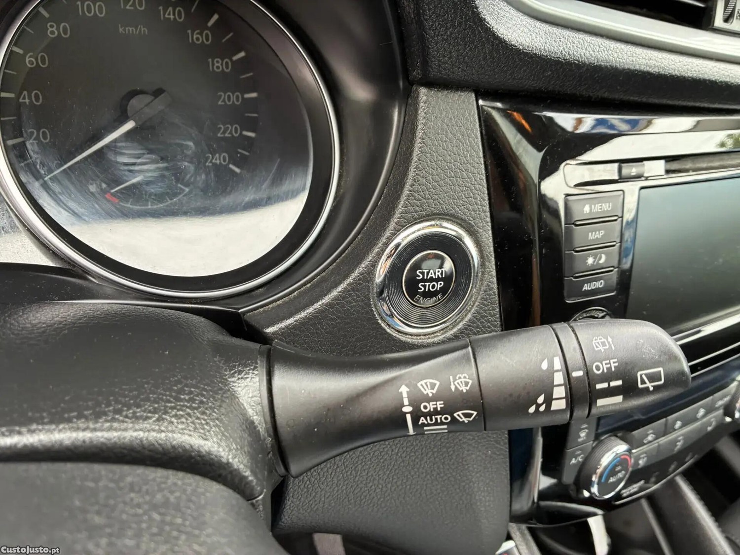 Nissan Qashqai 1.3 DIG-T N-Connecta — fotografia 16