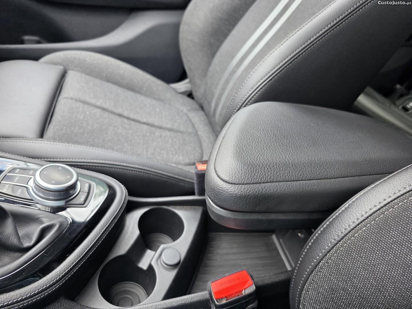 BMW 216 Gran Tourer d 7L Line Sport — fotografia 15