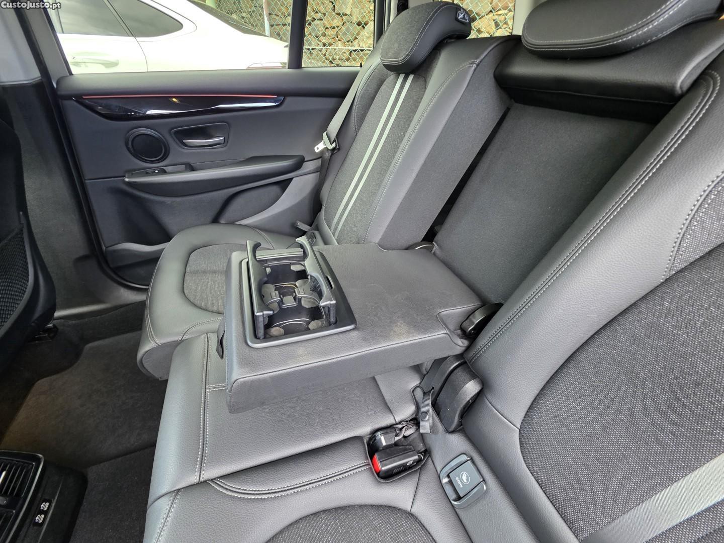 BMW 216 Gran Tourer d 7L Line Sport — fotografia 39