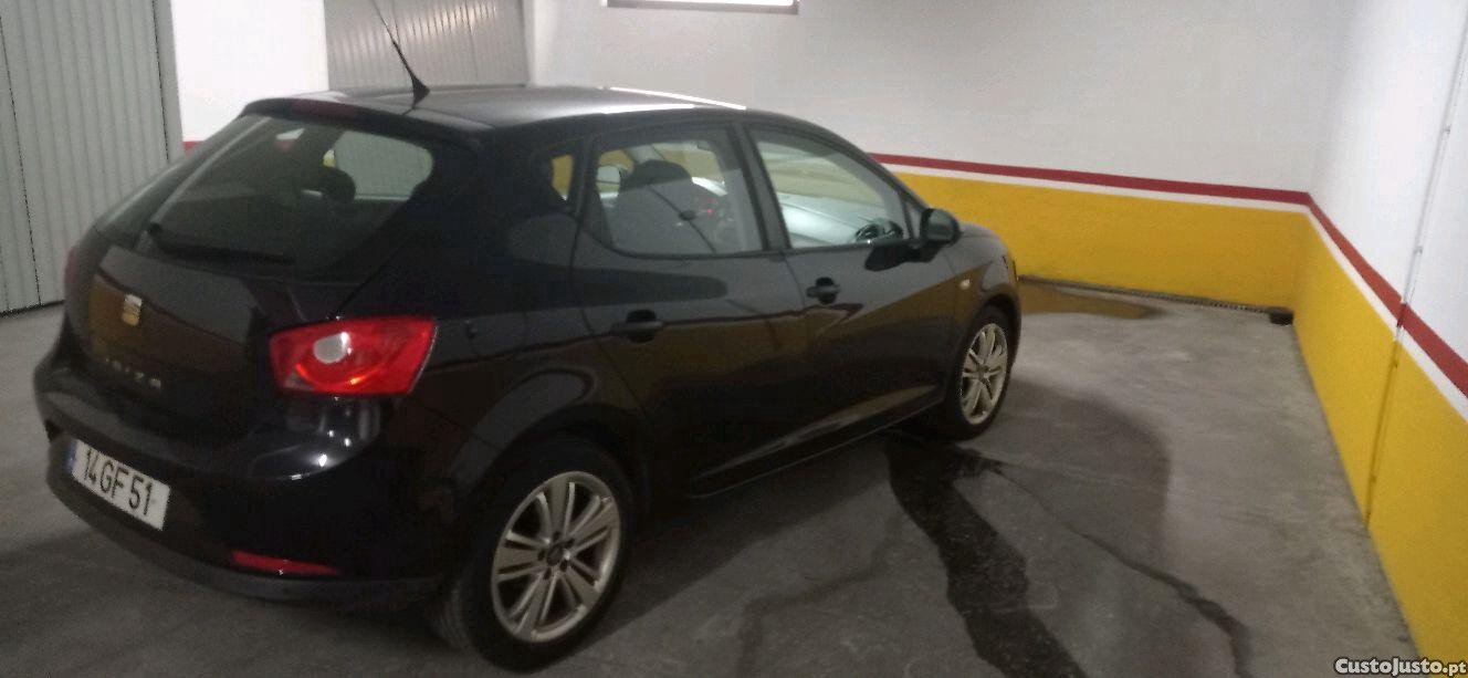 SEAT Ibiza 1.4. 16V — fotografia 5