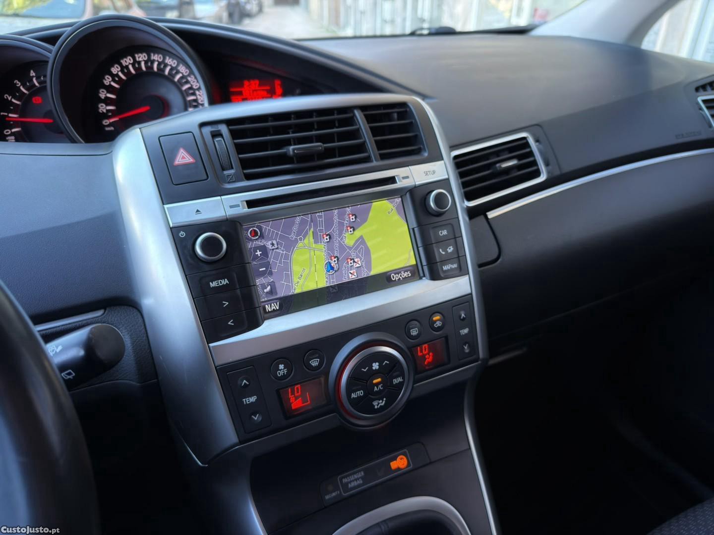 Toyota Verso 2.0 D-4D Exclusive+GPS — fotografia 5