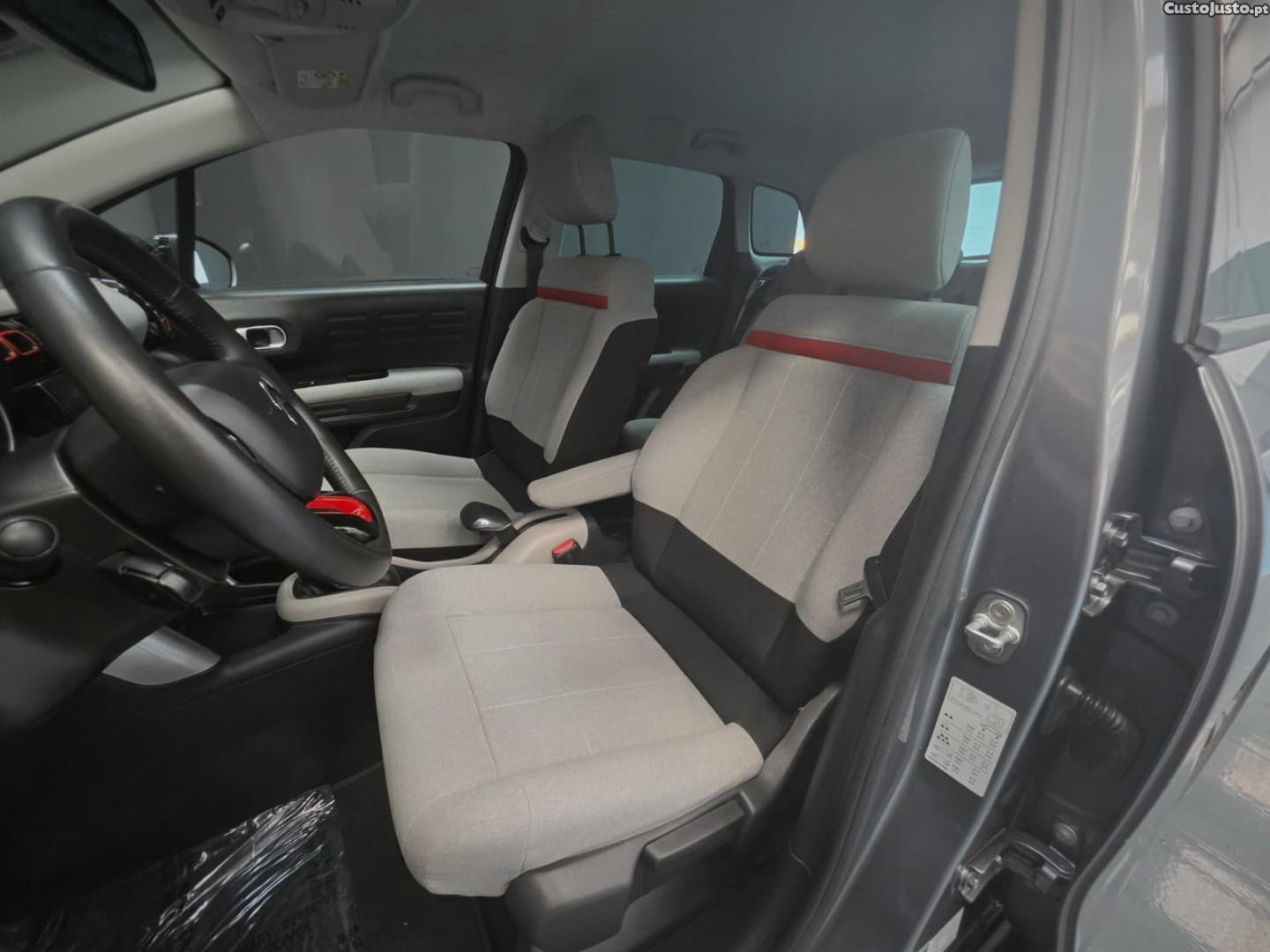 Citroën C3 Aircross 1.2 PureTech Shine EAT6 — fotografia 2