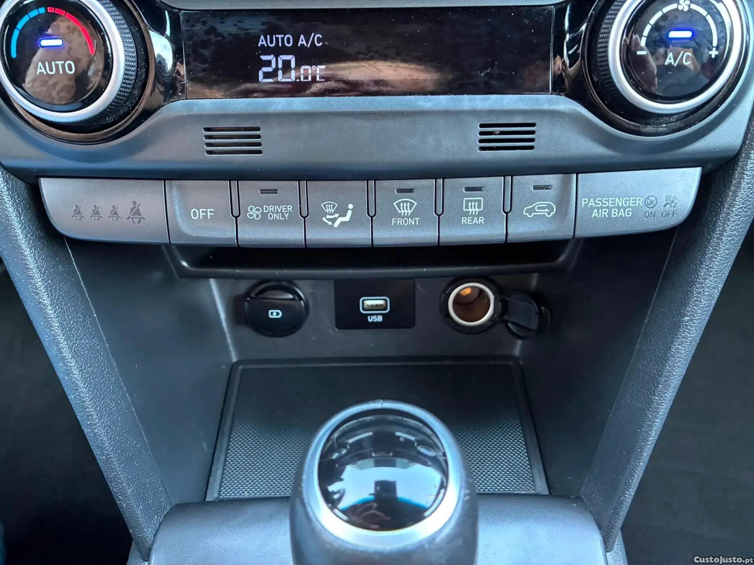 Hyundai Kauai 1.6 GDi HEV Premium — fotografia 11