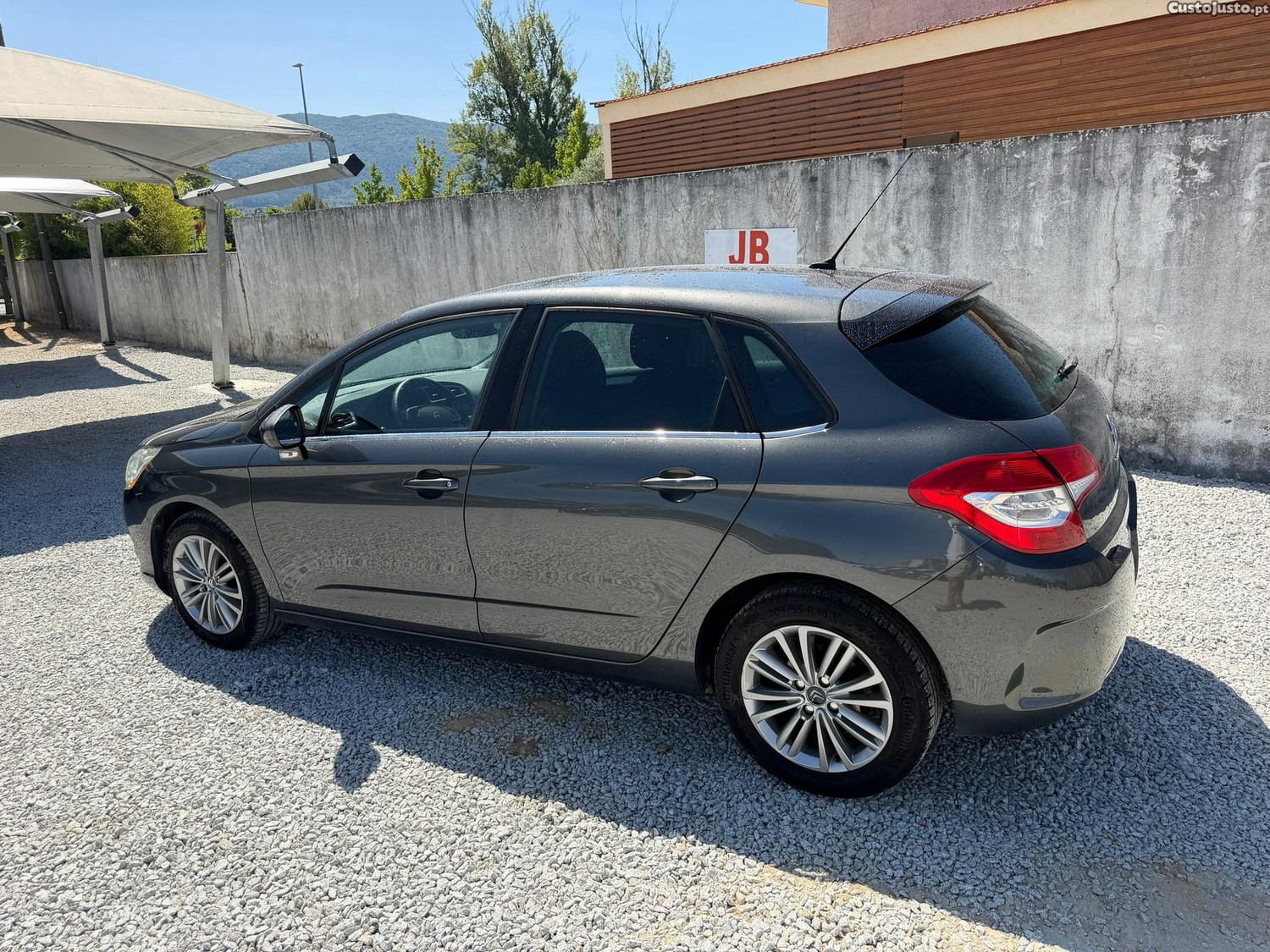 Citroën C4 1.6 HDi Seduction — fotografia 11