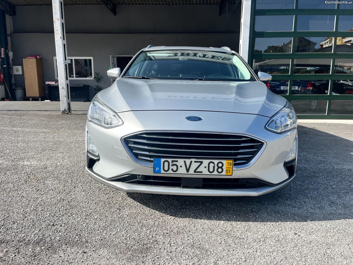Ford Focus SW 1.5 TDCi Titanium — fotografia 17