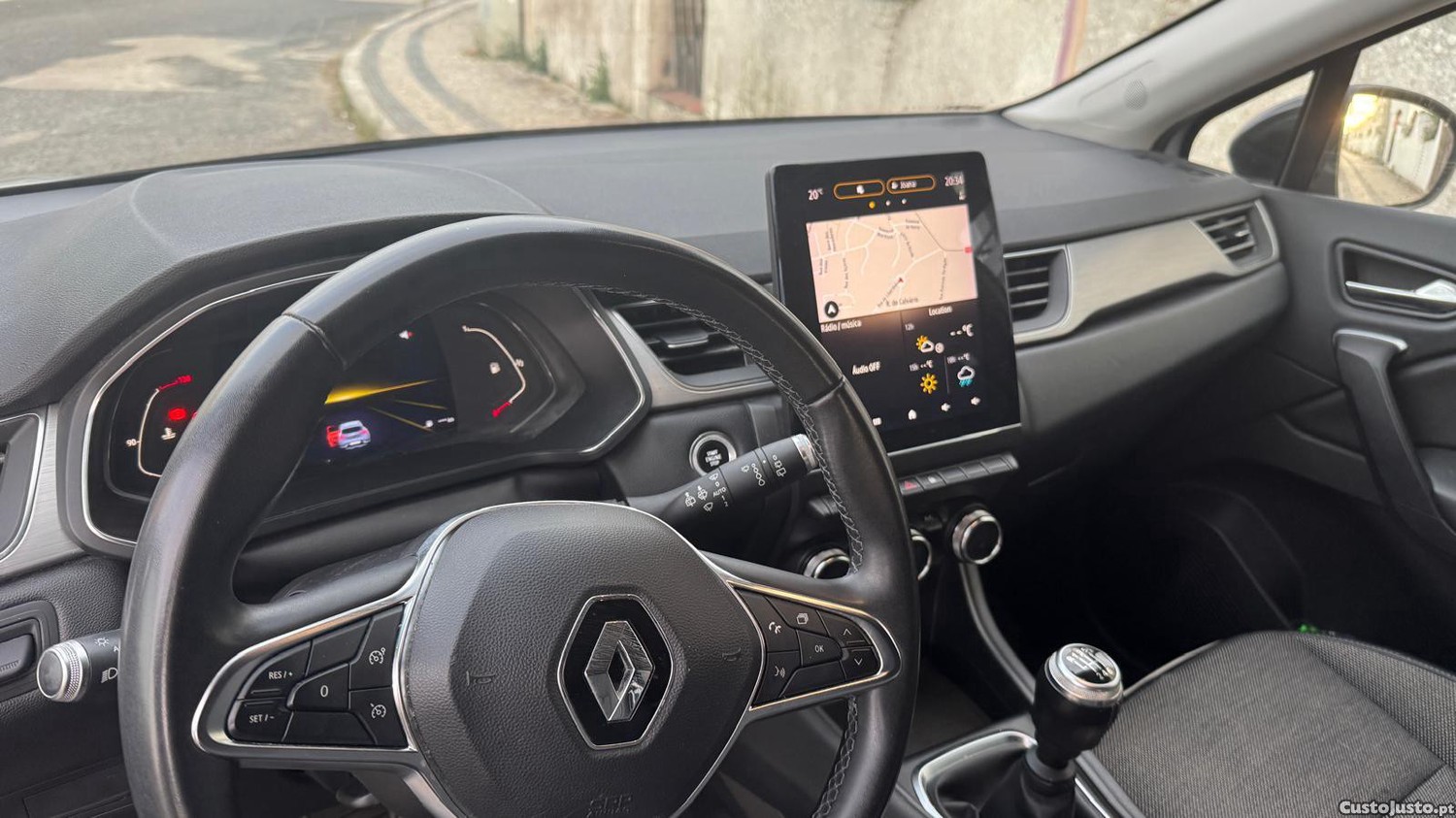 Renault Captur 1.0 TCe Exclusive — fotografia 6