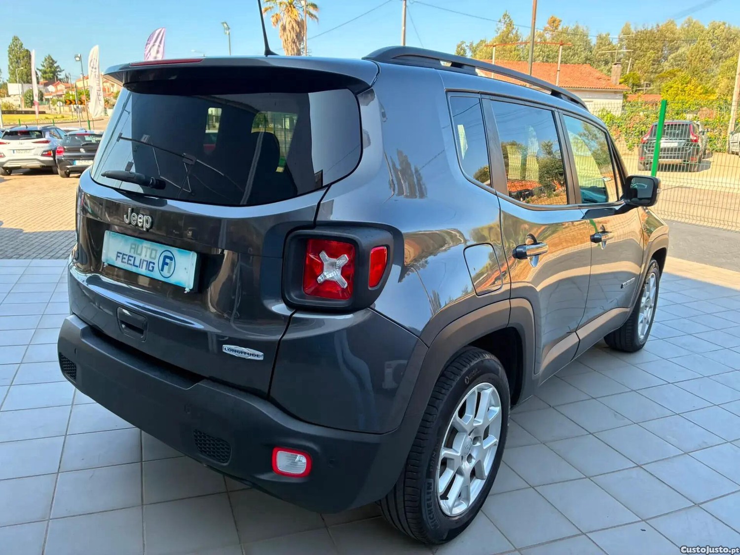 Jeep Renegade 1.0 T Longitude — fotografia 27