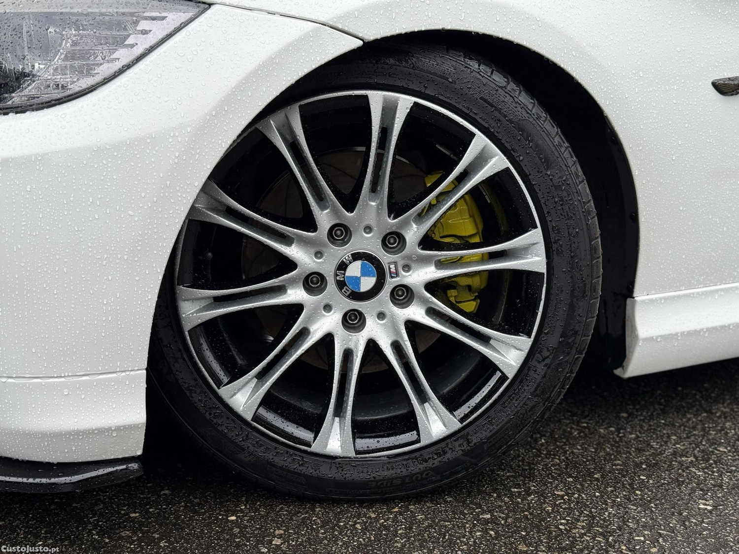 BMW 318 D TOURING C/ EXTRAS PACK M — fotografia 2