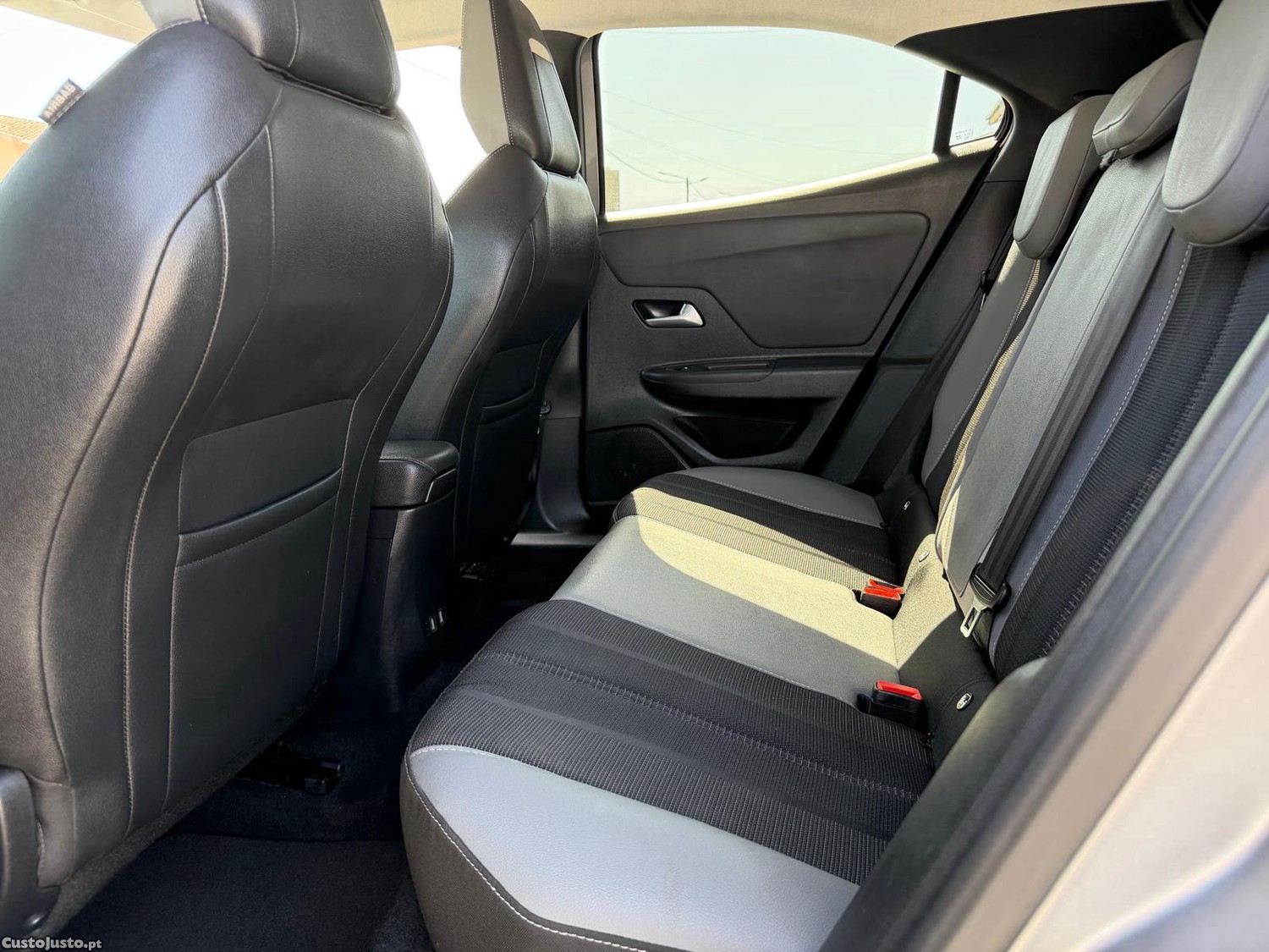 Opel Mokka 1.2 T Elegance — fotografia 18