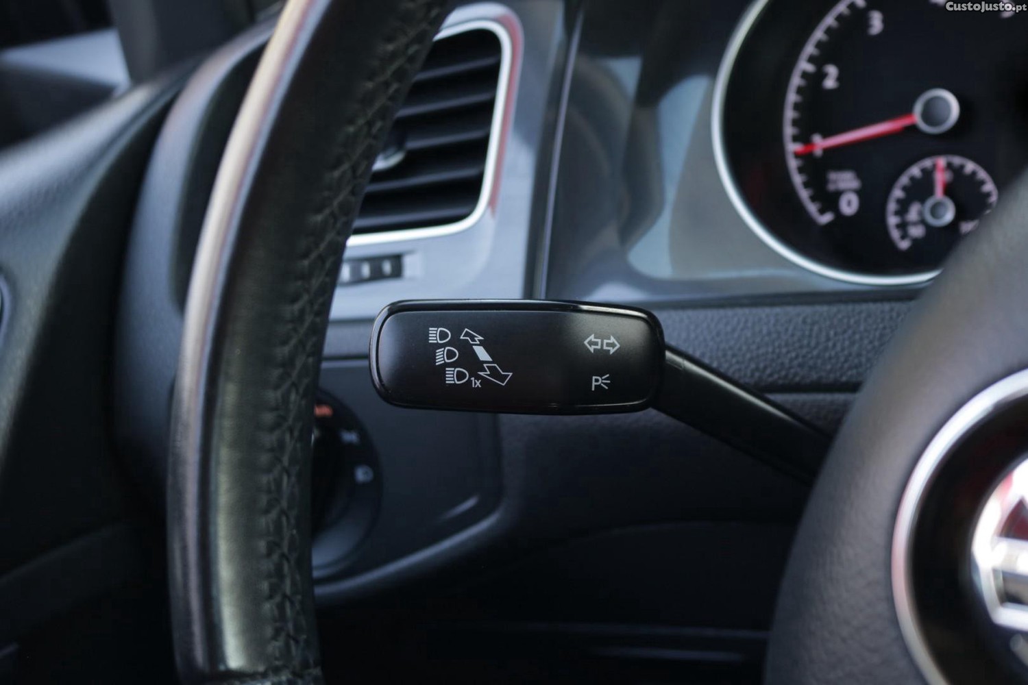 Volkswagen Golf Variant 1.0 TSI Confortline 115cv — fotografia 31