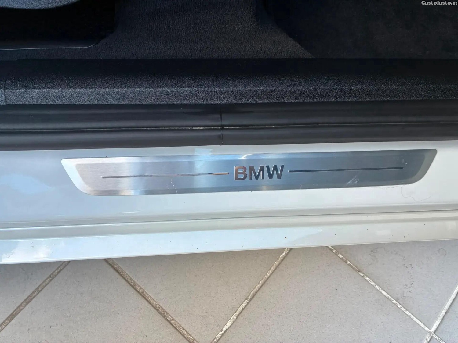 BMW 218 Active Tourer i Line Luxury Auto — fotografia 6