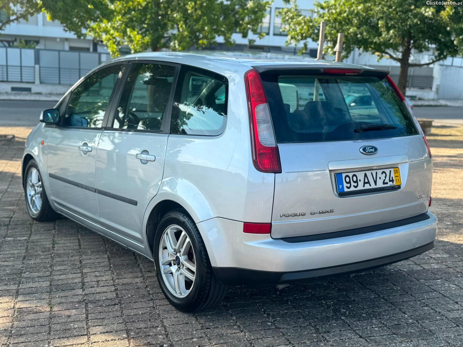 Ford C-Max 1.6 TDCI Trend — fotografia 6