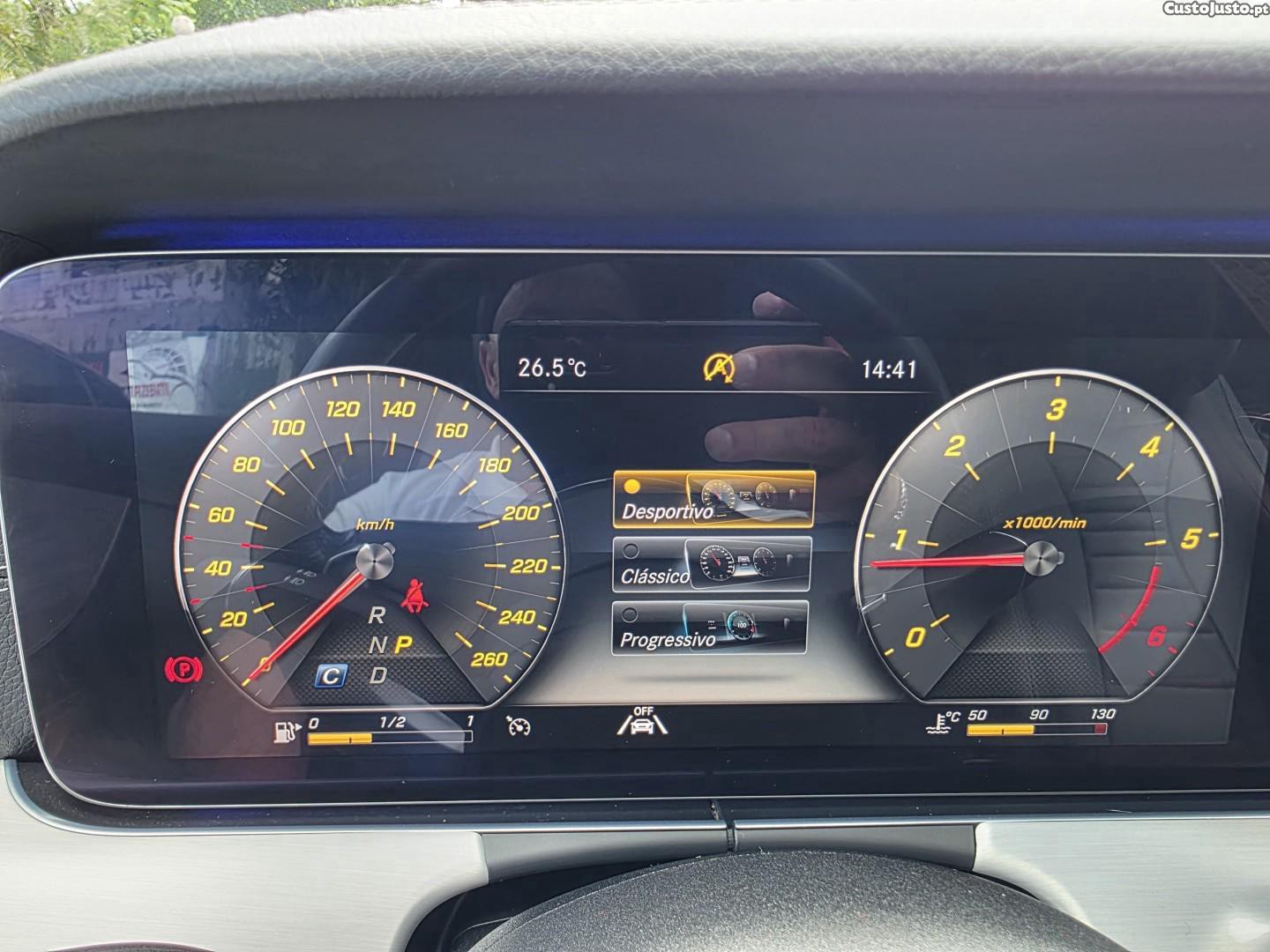 Mercedes-Benz E 220 d AMG Line Aut. — fotografia 48
