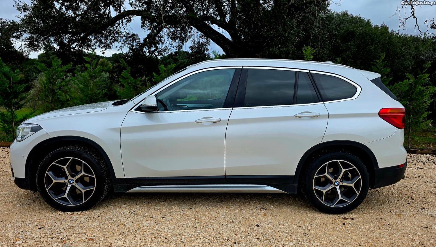 BMW X1 SDrive16d XLine — fotografia 5