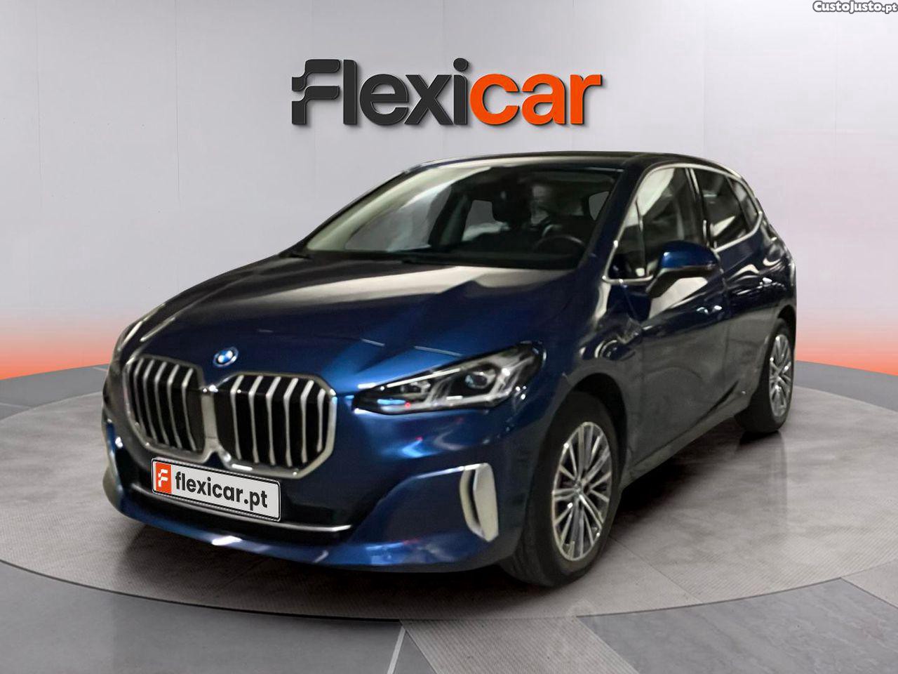 BMW 225 Active Tourer XE e xDrive Line Luxury — fotografia 24