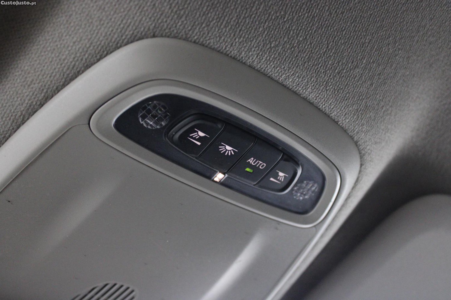 Volvo XC 40 1.5 T2 MOMENTUM CORE — fotografia 14