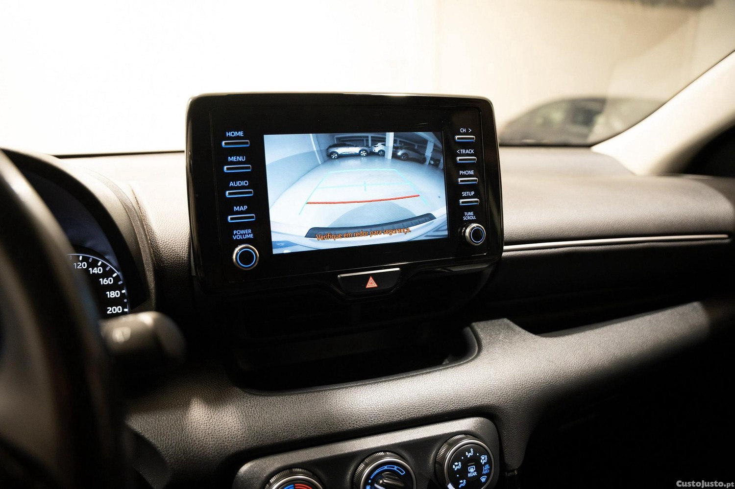 Toyota Yaris 1.5 VVT-i Comfort — fotografia 6