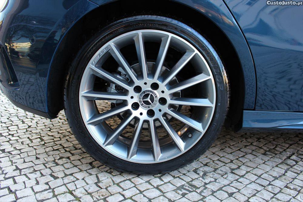 Mercedes-Benz A 200 d 8G-DCT AMG Line — fotografia 6