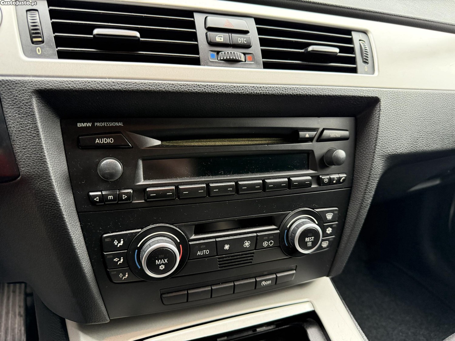 BMW 318 D TOURING C/ EXTRAS PACK M — fotografia 15
