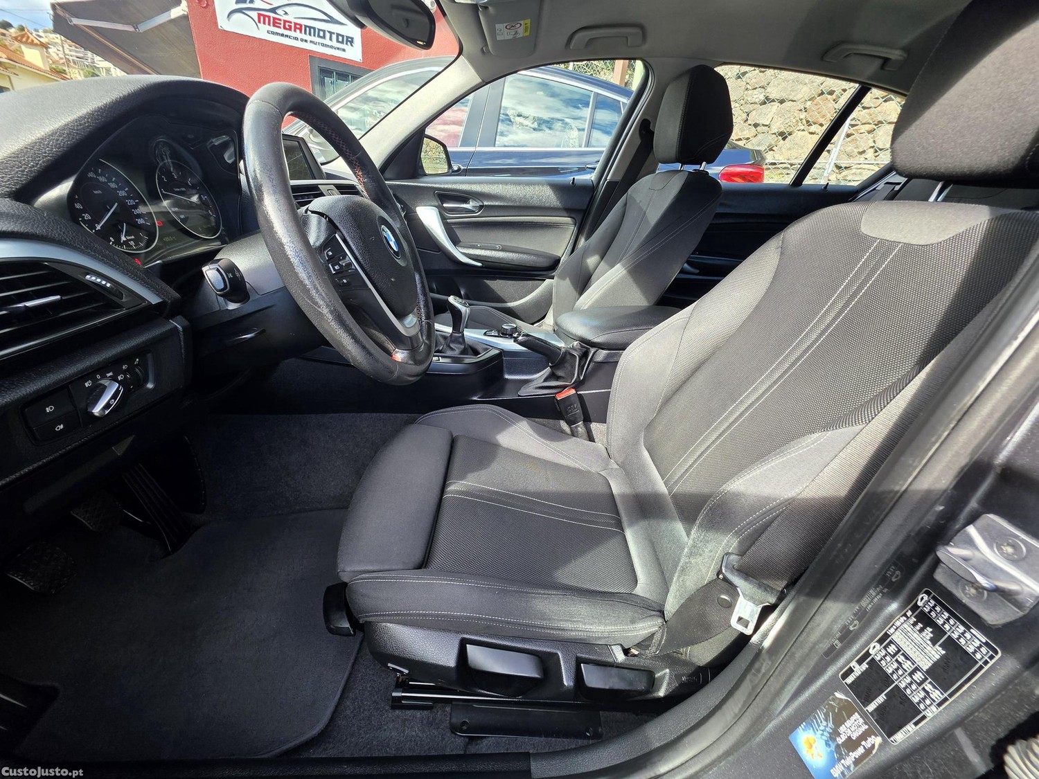 BMW 116 d Line Sport — fotografia 25