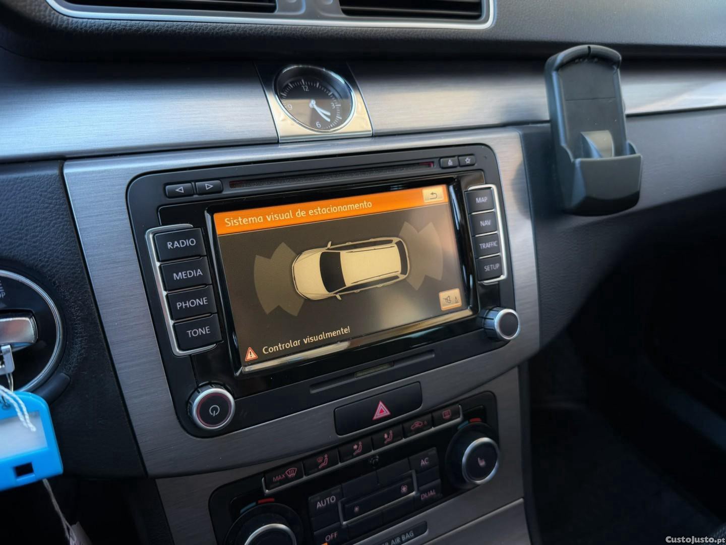 Volkswagen Passat 1.6 TDI BlueMotion — fotografia 4