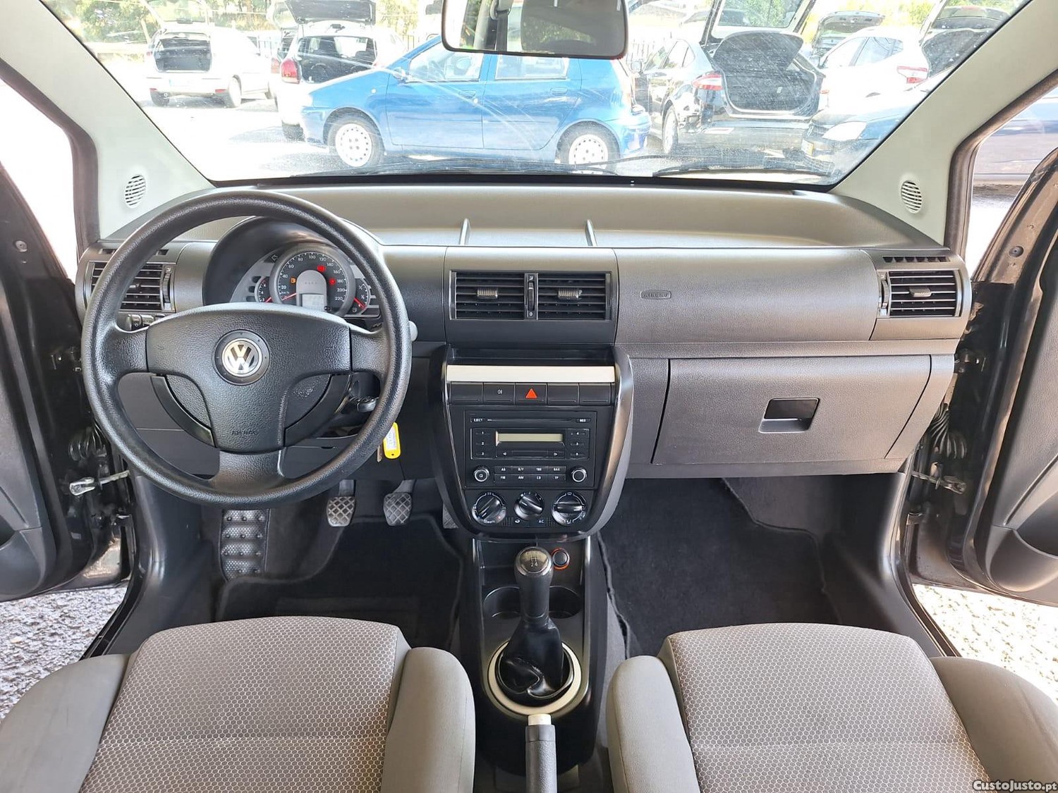 Volkswagen Fox 1.2 T.Liso Pack Elements — fotografia 9