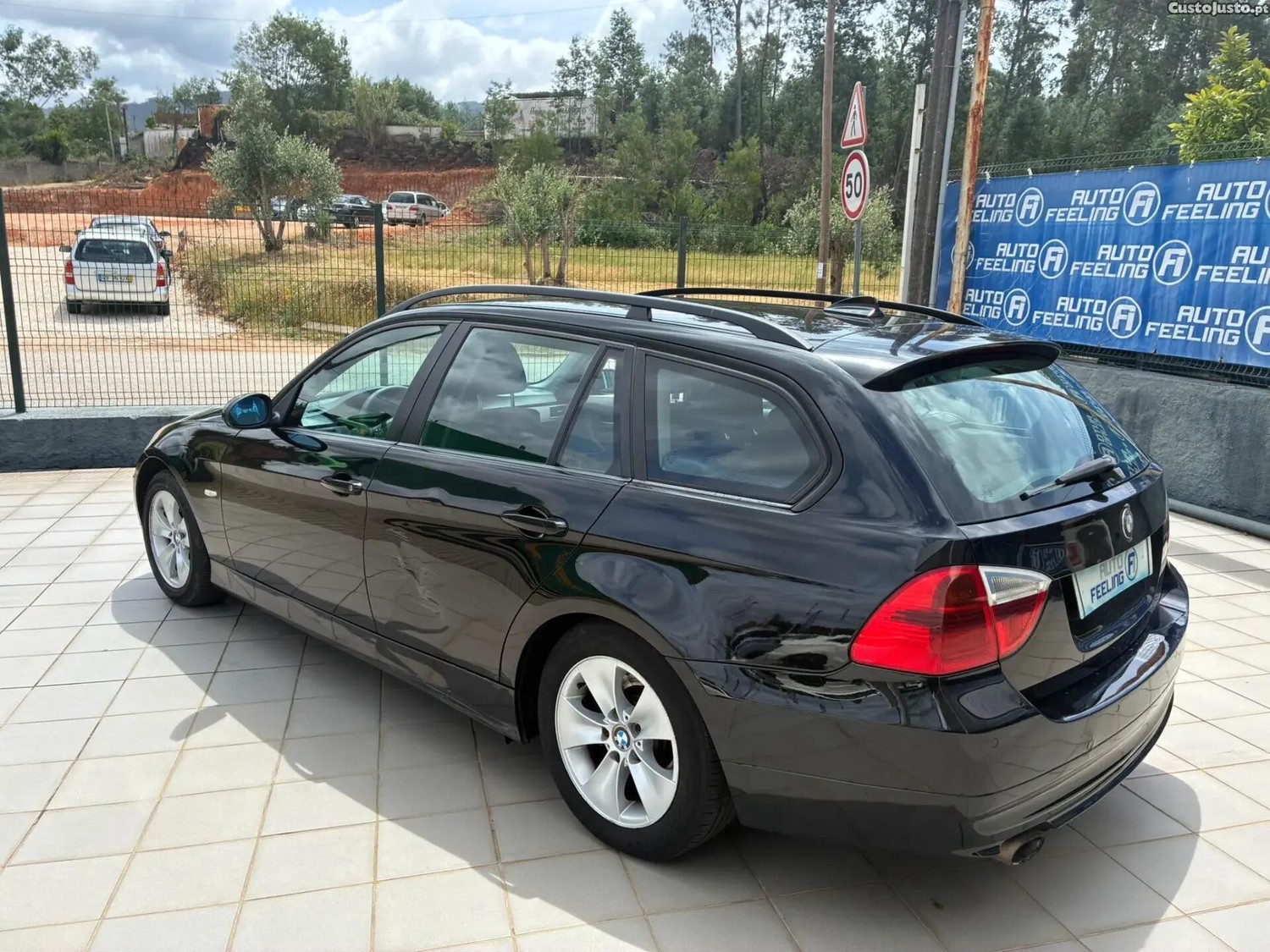 BMW 318 d Touring — fotografia 21