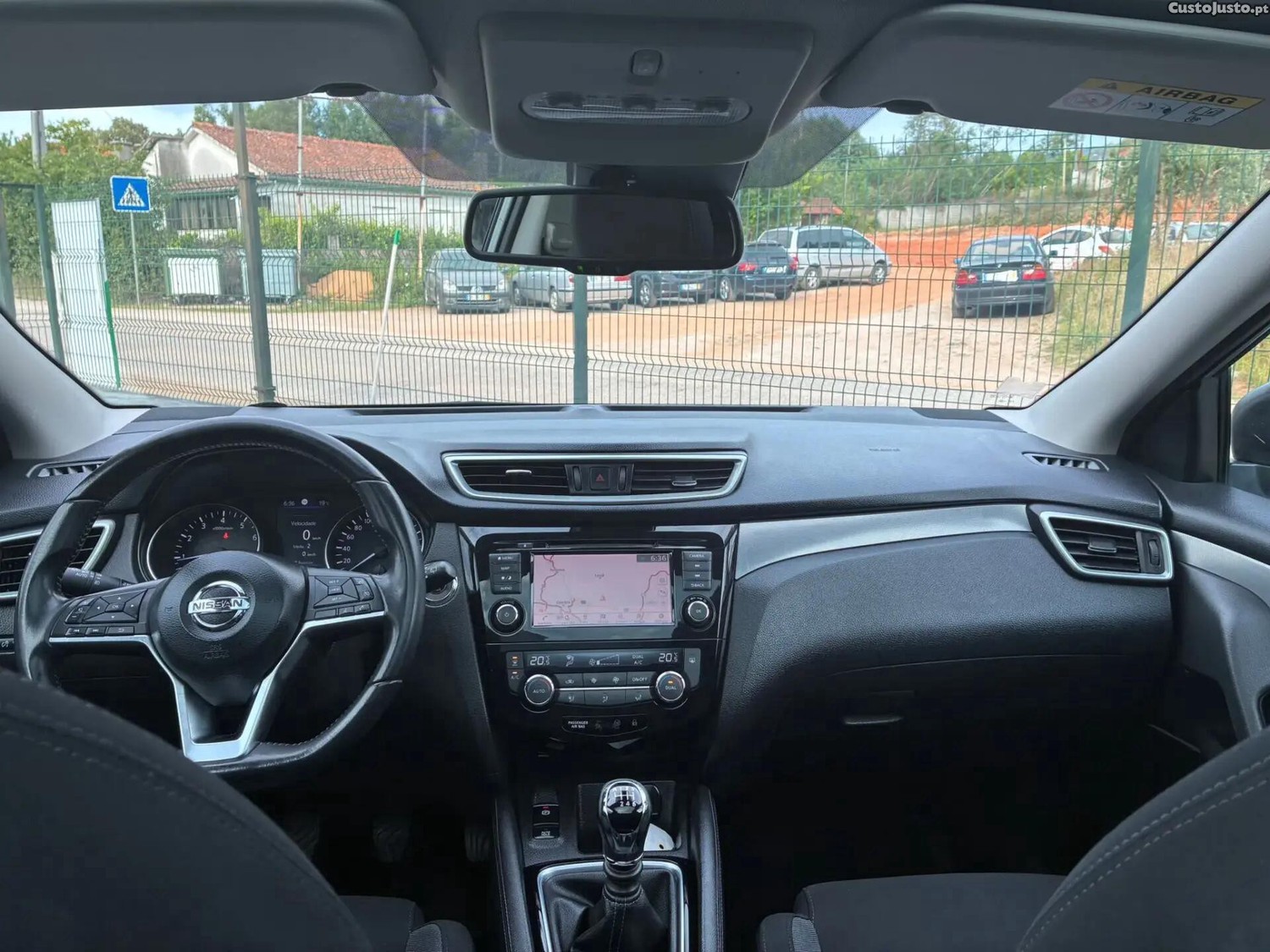 Nissan Qashqai 1.3 DIG-T N-Connecta — fotografia 4