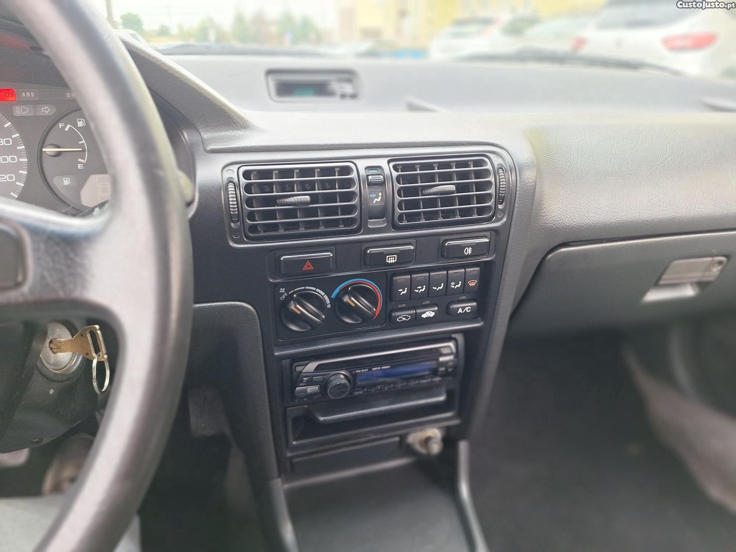 Honda Accord coupé clássico — fotografia 3