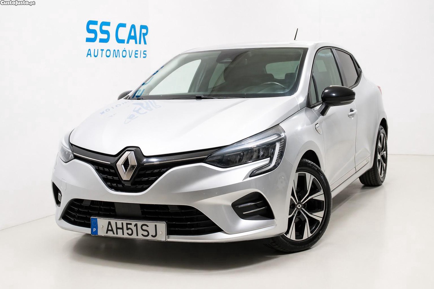 Renault Clio 1.0 TCe Limited — fotografia 17