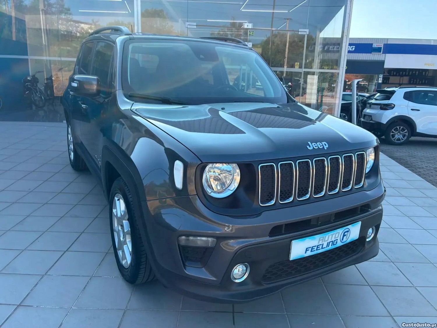 Jeep Renegade 1.0 T Longitude — fotografia 26