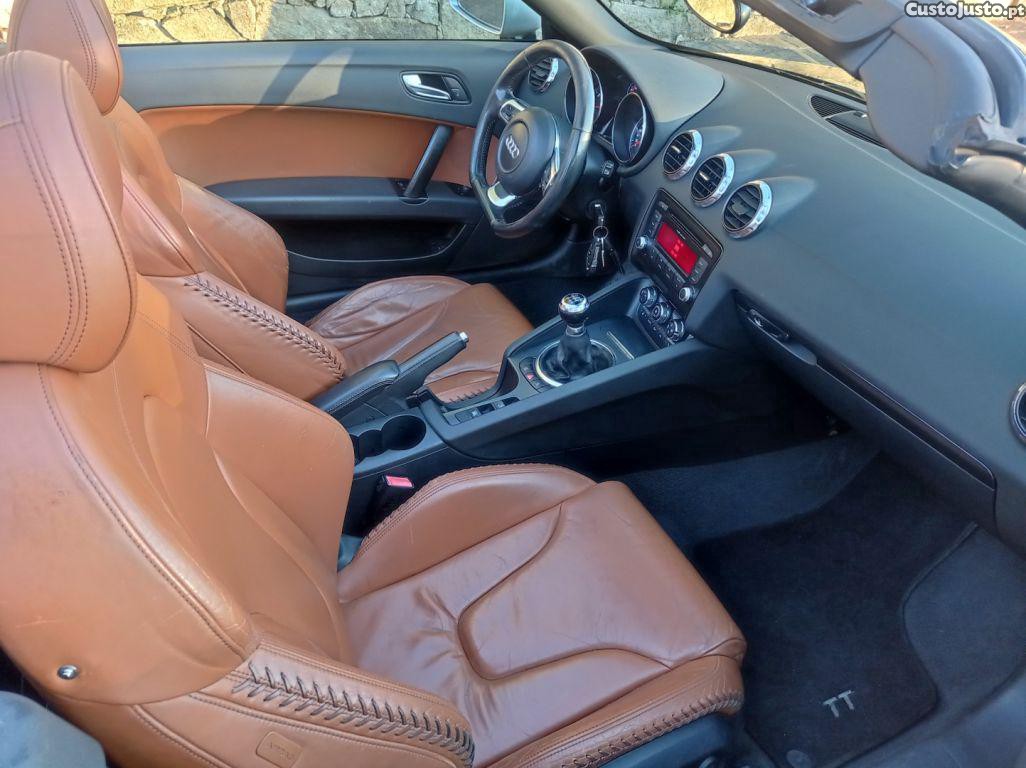 Audi TT Cabrio-200cv-Garantia — fotografia 4