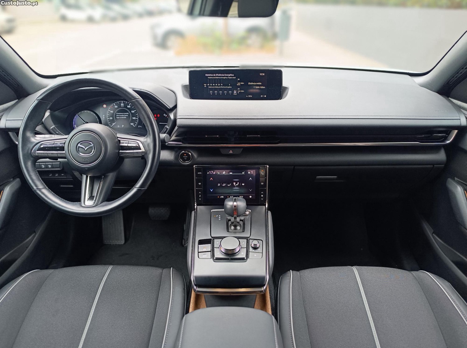 Mazda CX-30 e-SKYACTIV Makoto Urban Expression — fotografia 8