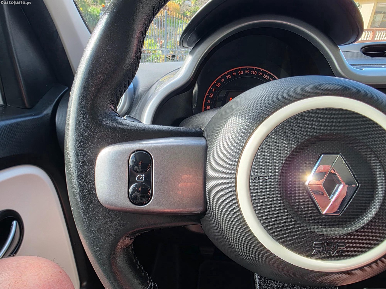 Renault Twingo 1.0 SCe 71cv — fotografia 6
