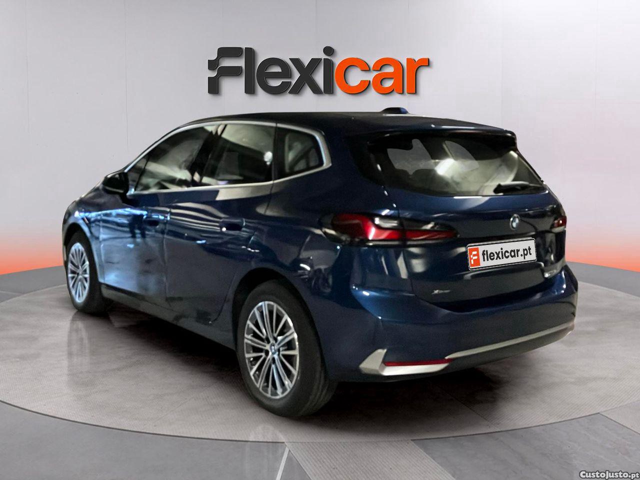 BMW 225 Active Tourer XE e xDrive Line Luxury — fotografia 23