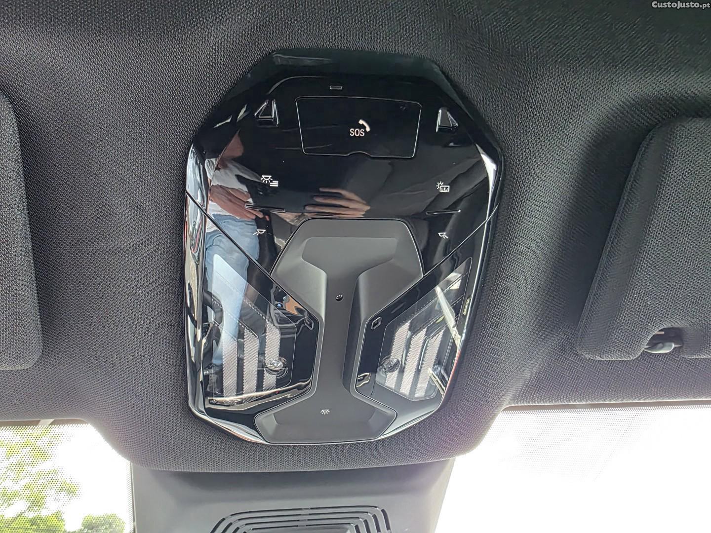 BMW iX xDrive 40 — fotografia 18