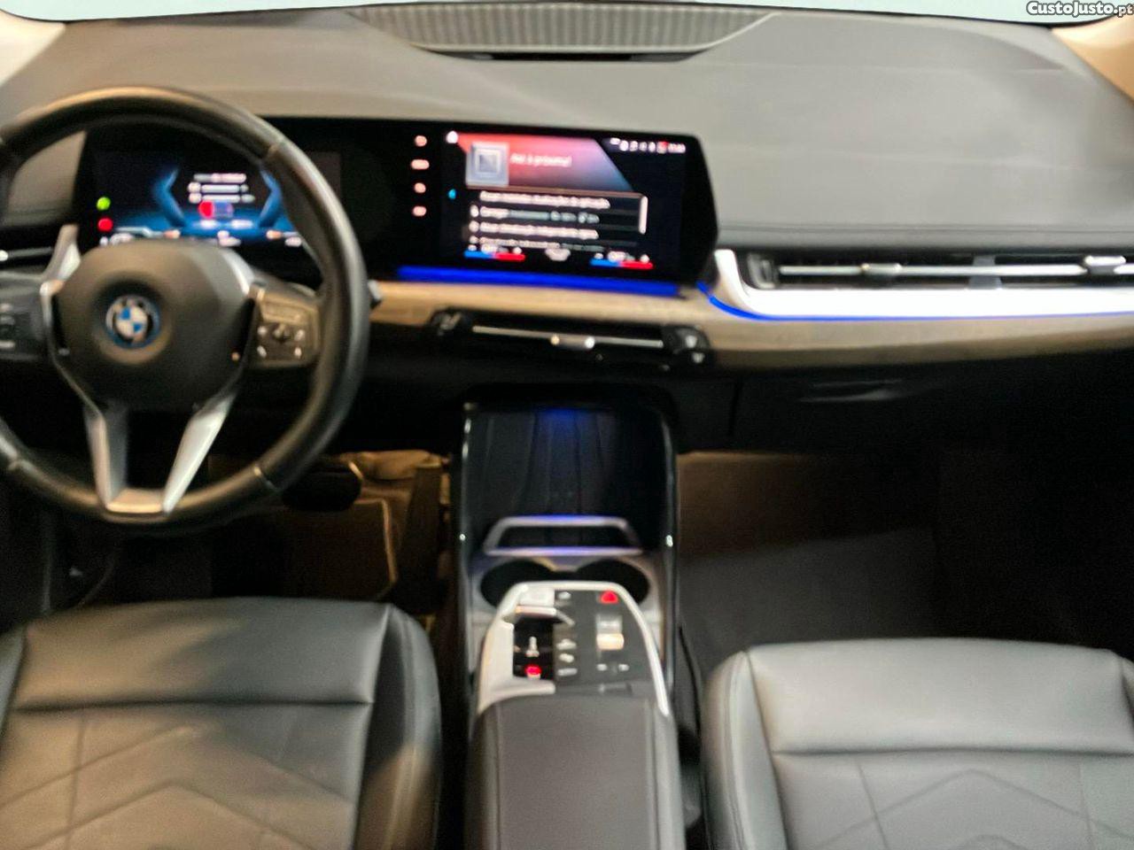 BMW 225 Active Tourer XE e xDrive Line Luxury — fotografia 14