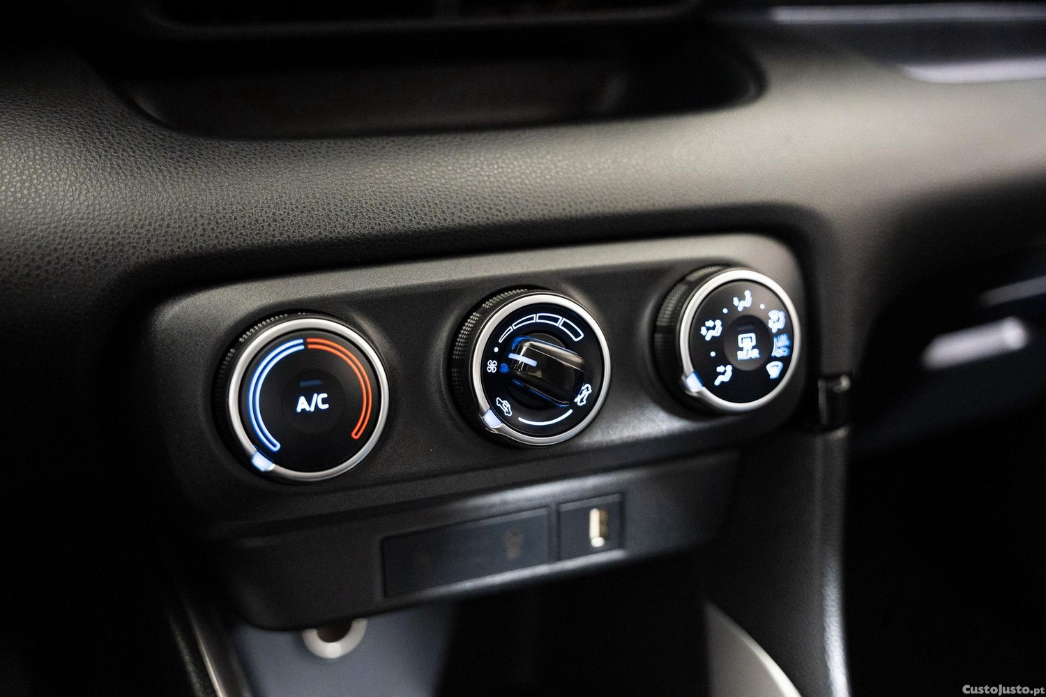 Toyota Yaris 1.5 VVT-i Comfort — fotografia 5