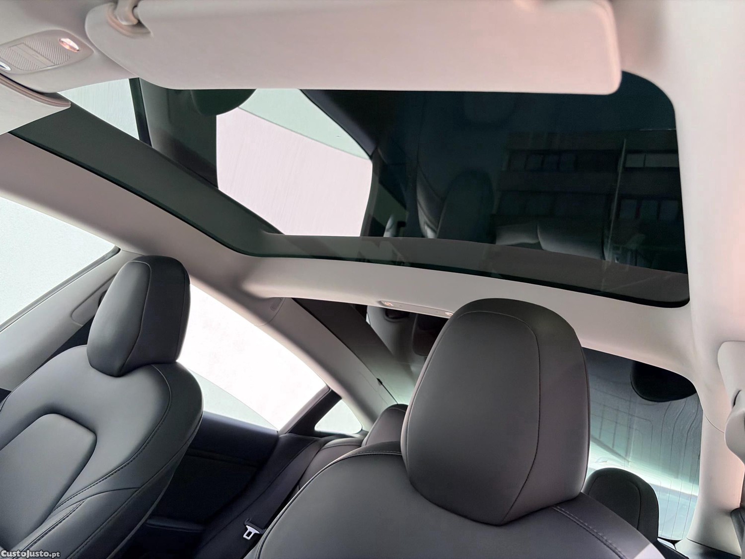 Tesla Model 3 LONG RANGE AWD DUAL MOTOR TRAÇÂO INTEGRAL PREMIUM 498 CV NACIONAL 1 ÚNICO DONO IVA DEDUTÍVEL — fotografia 4