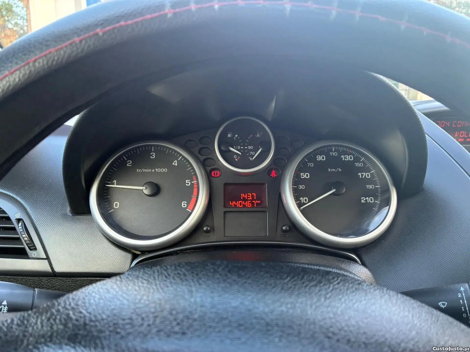 Peugeot 207 1.4 HDi Urban — fotografia 4