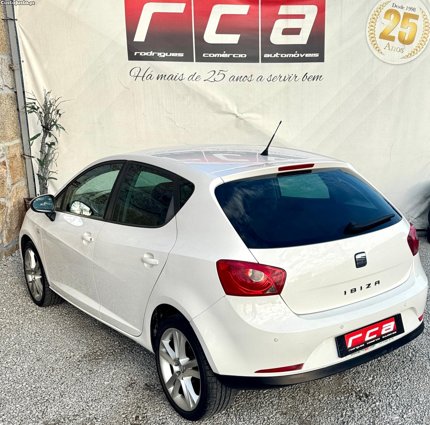 SEAT Ibiza 1.6 TDi 25 Anos — fotografia 18
