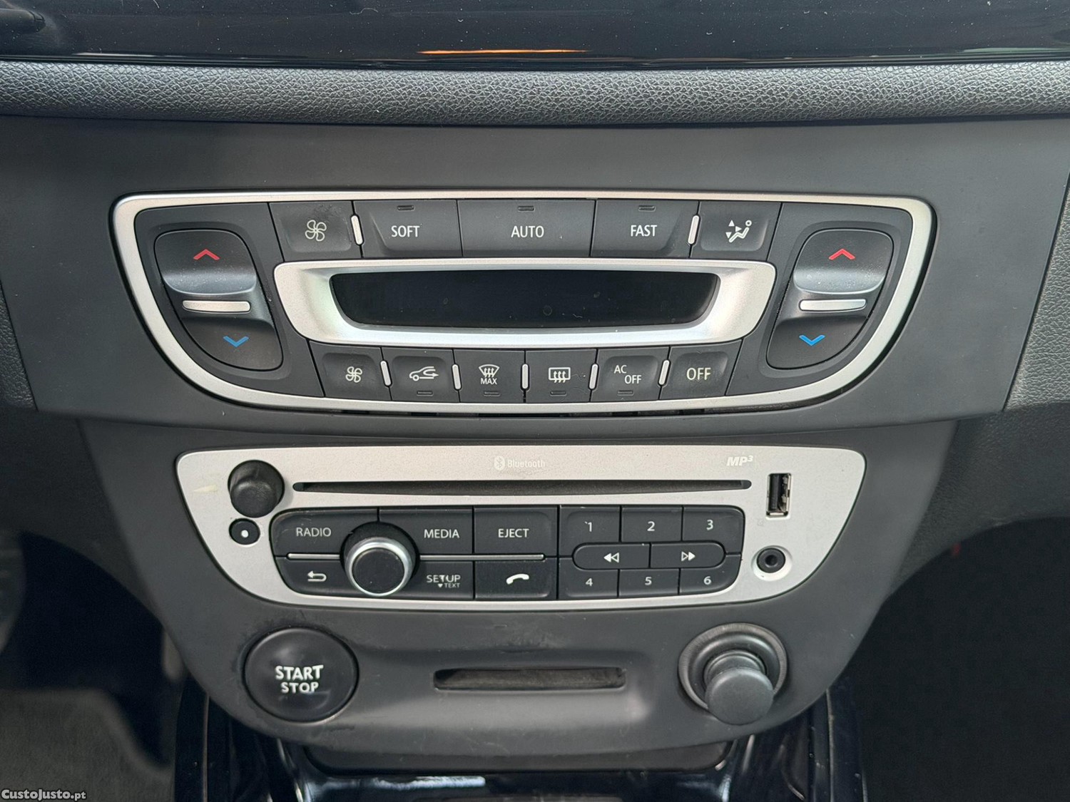 Renault Mégane 1.5 dCi 110cv BOSE Edition Nacional — fotografia 5