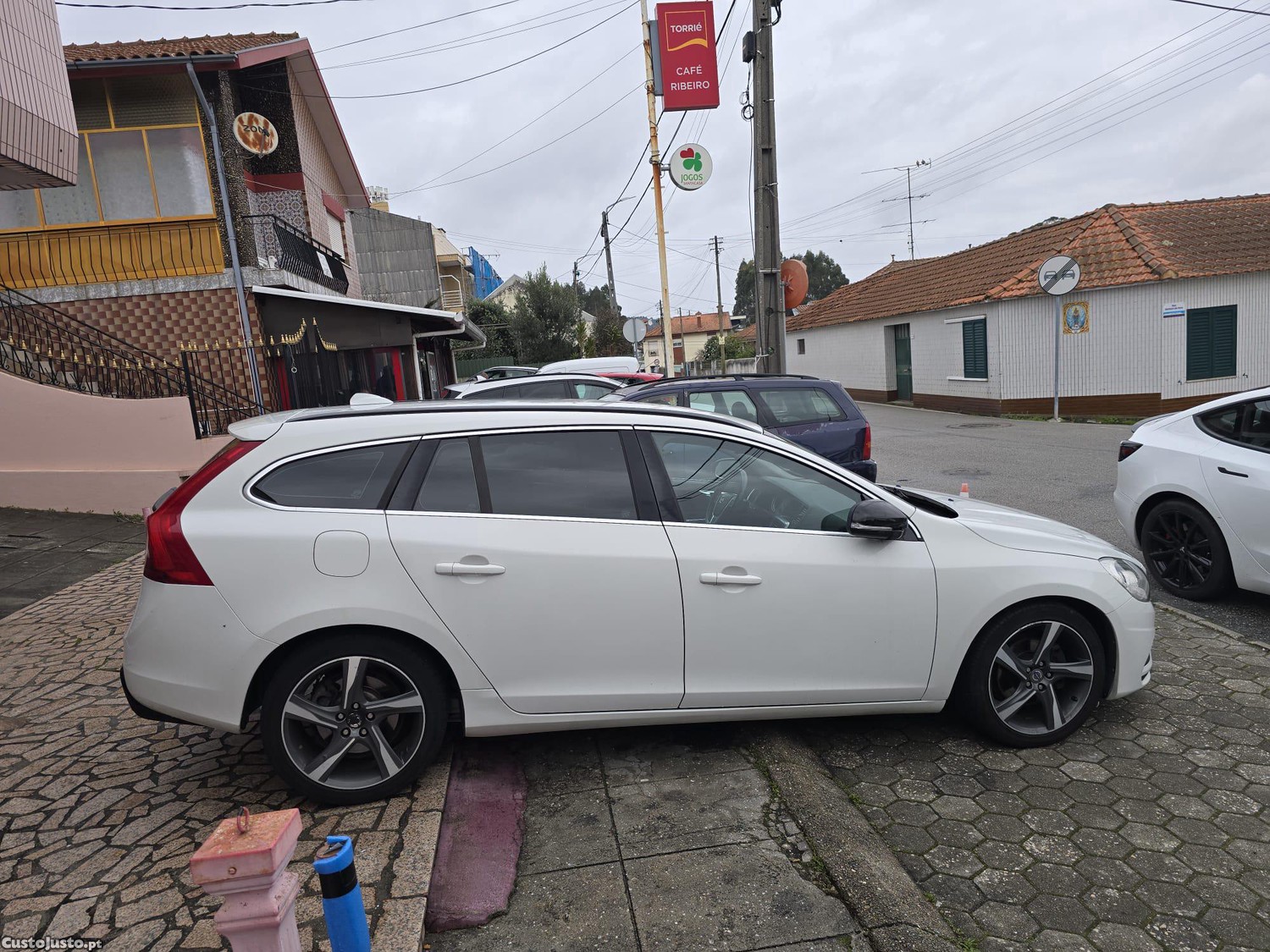 Volvo V60 R Design — photo 3