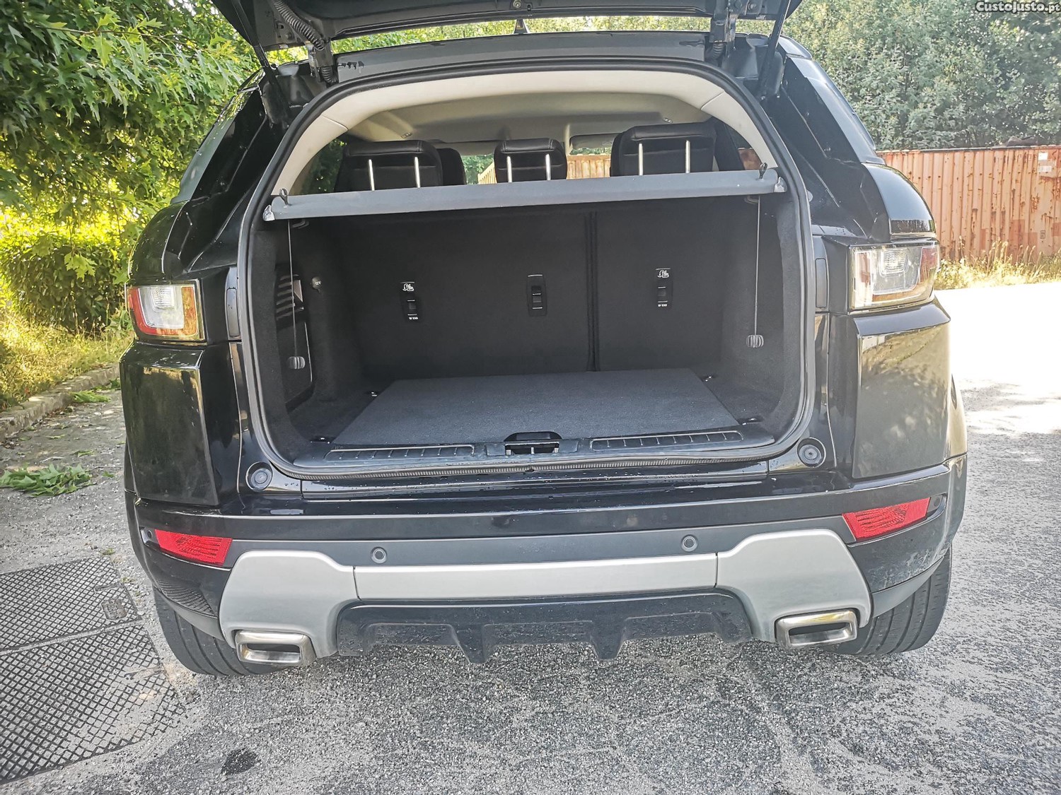 Land Rover Evoque 2.0 TD4 SE DYNAMIC - "NACIONAL - C/ GARANTIA" - "Distribuição Mudada" - "Classe 1 Port." — fotografia 18