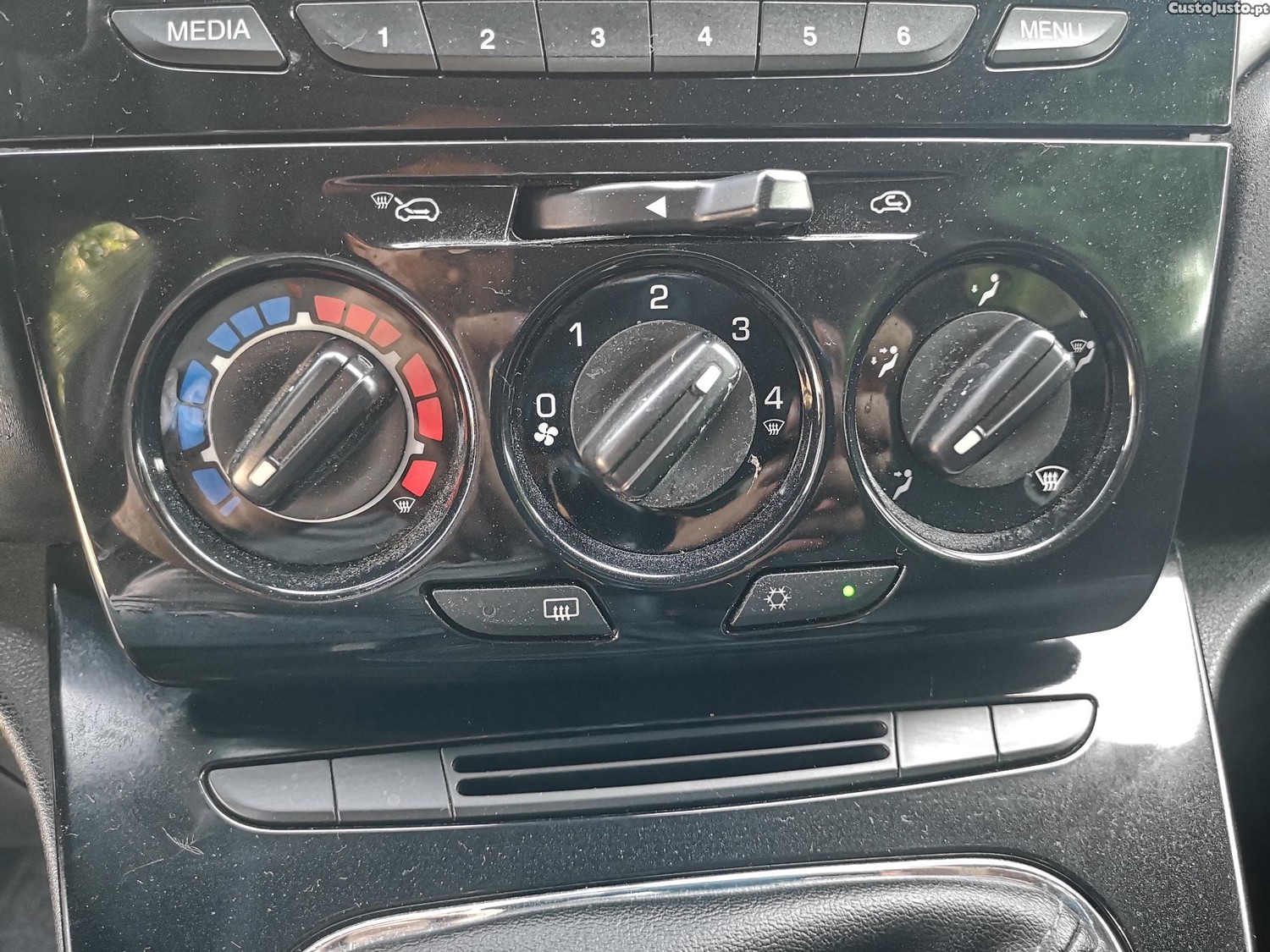 Lancia Ypsilon 1.2 S&S GOLD - 5 Portas - Nacional - 100.000kms - 1 Dono - C/ GARANTIA — fotografia 4