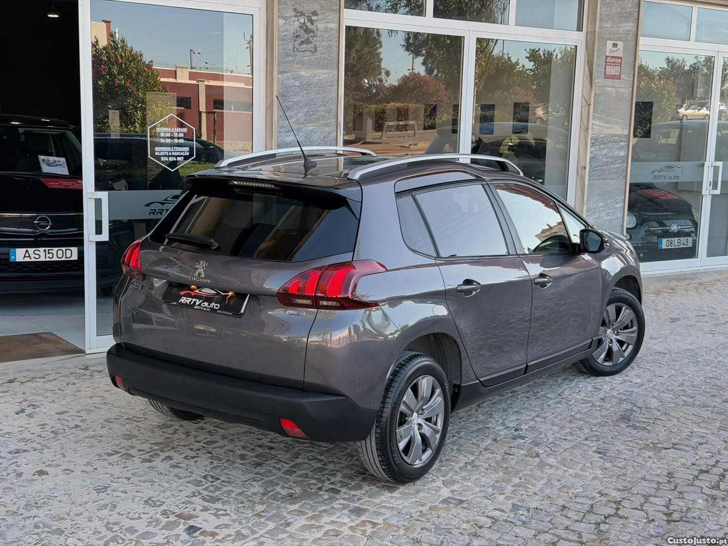 Peugeot 2008 1.6 BlueHDi Style - 16 — photo 4