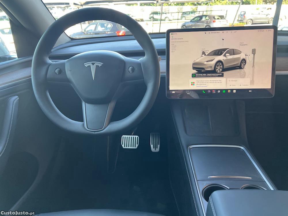Tesla Model Y RWD 2023 — fotografia 7
