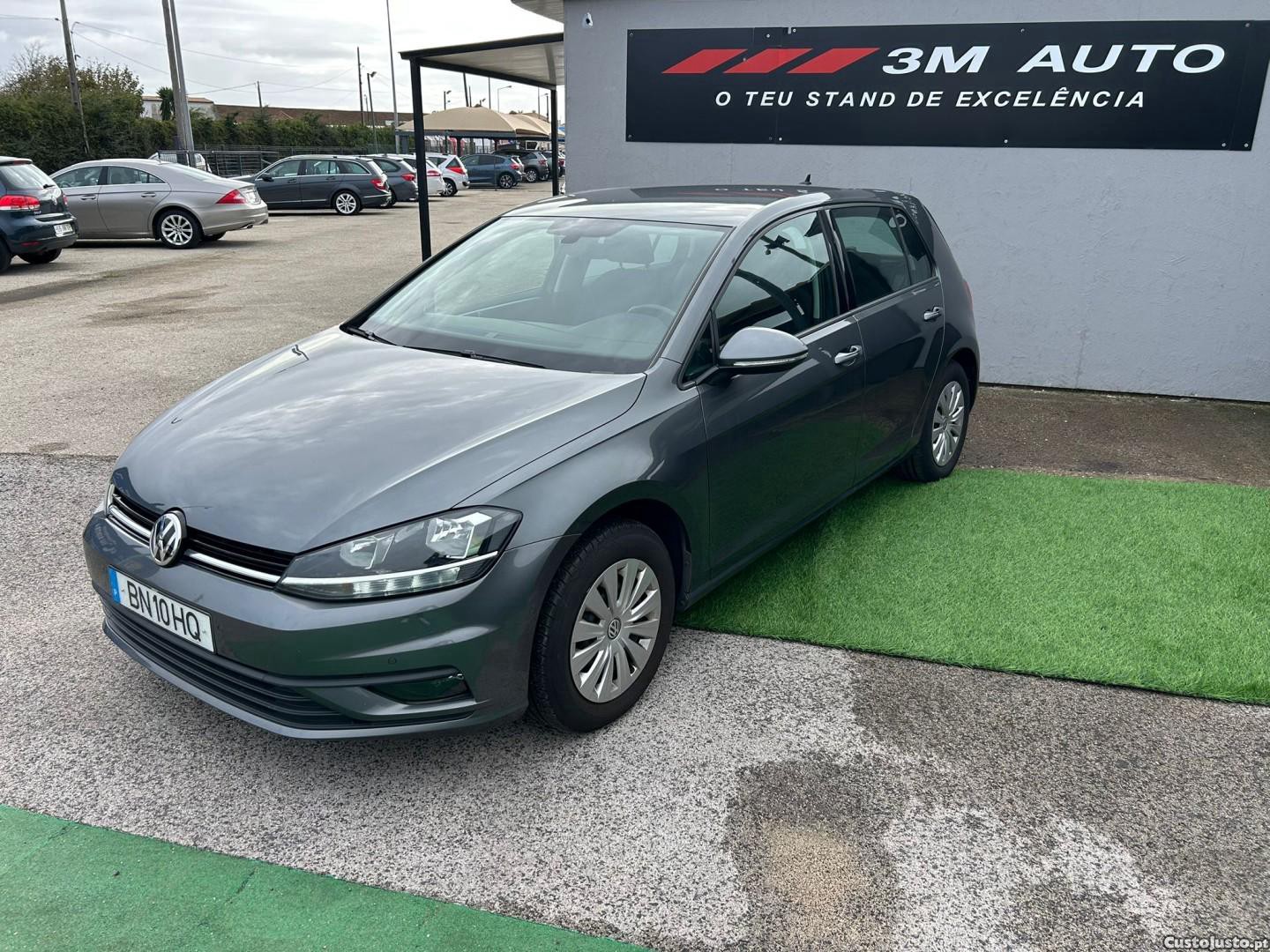 VW Golf 1.6 TDi Confortline - 18 foto 3