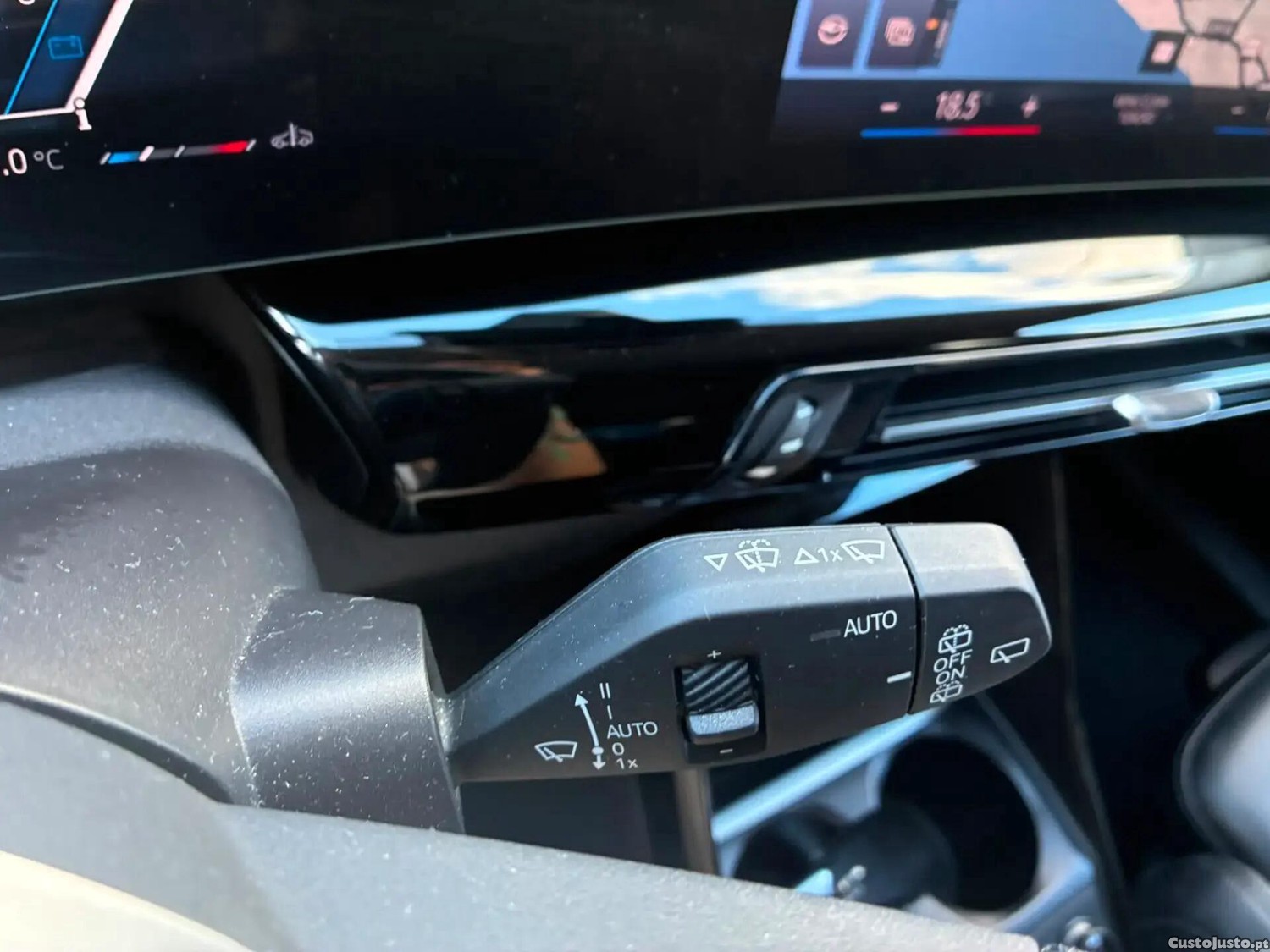 BMW 218 Active Tourer i Line Luxury Auto — fotografia 17